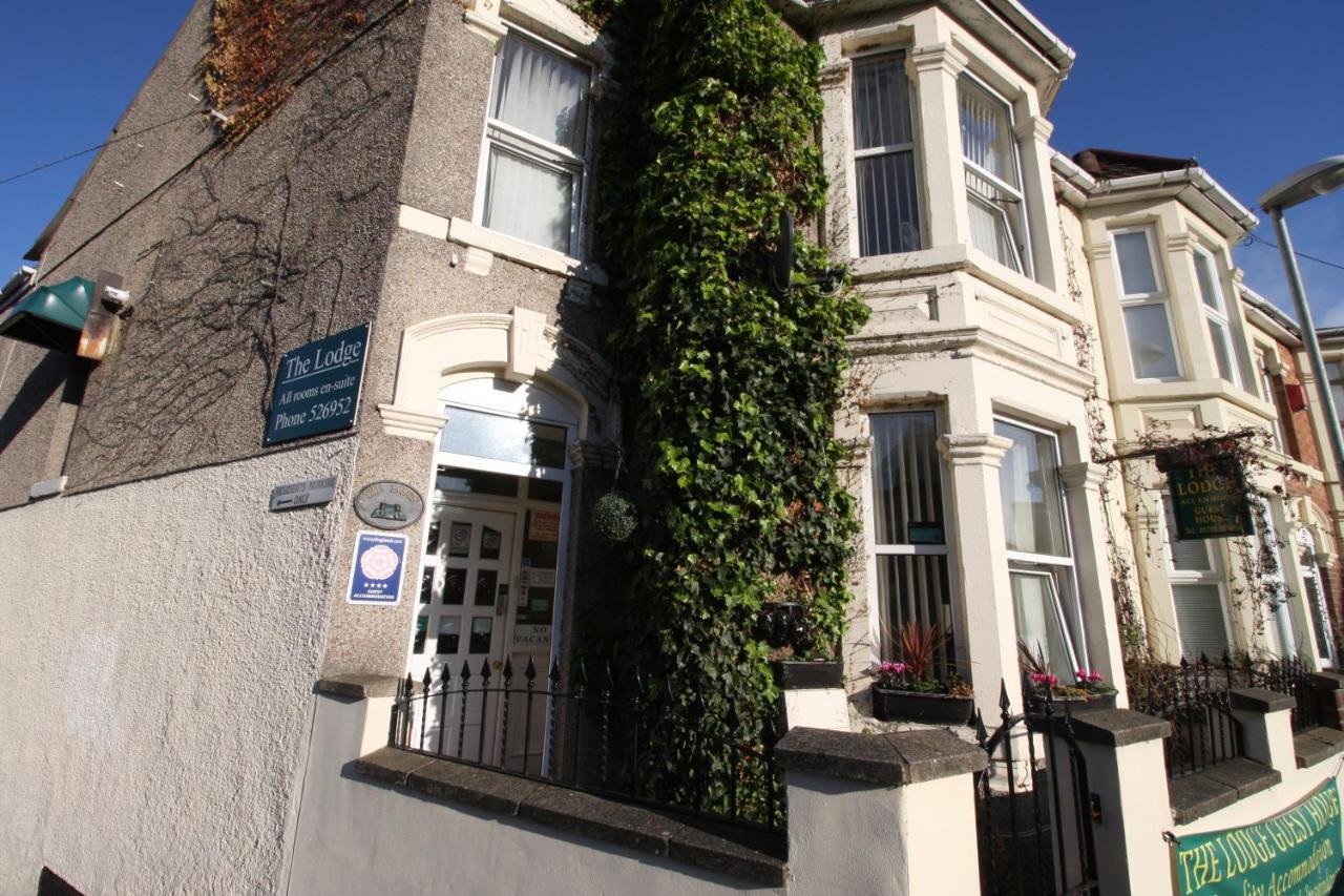 The Lodge Swindon Exterior foto